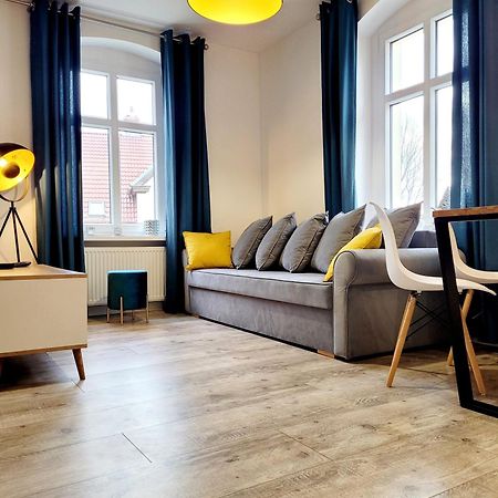 Apartament Przy Placu Piastowskim 옐레니아구라 외부 사진